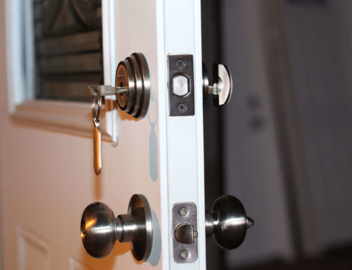 portas seguras para residências